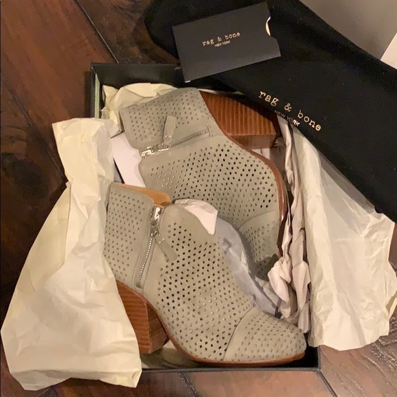 NIB Rag & Bone Margot Boot - Cemento Suede - Sz 6 - Picture 6 of 8